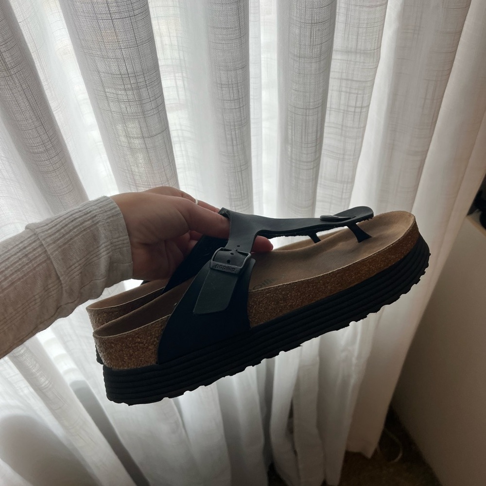 Platform Birkenstock Gizeh Sandals